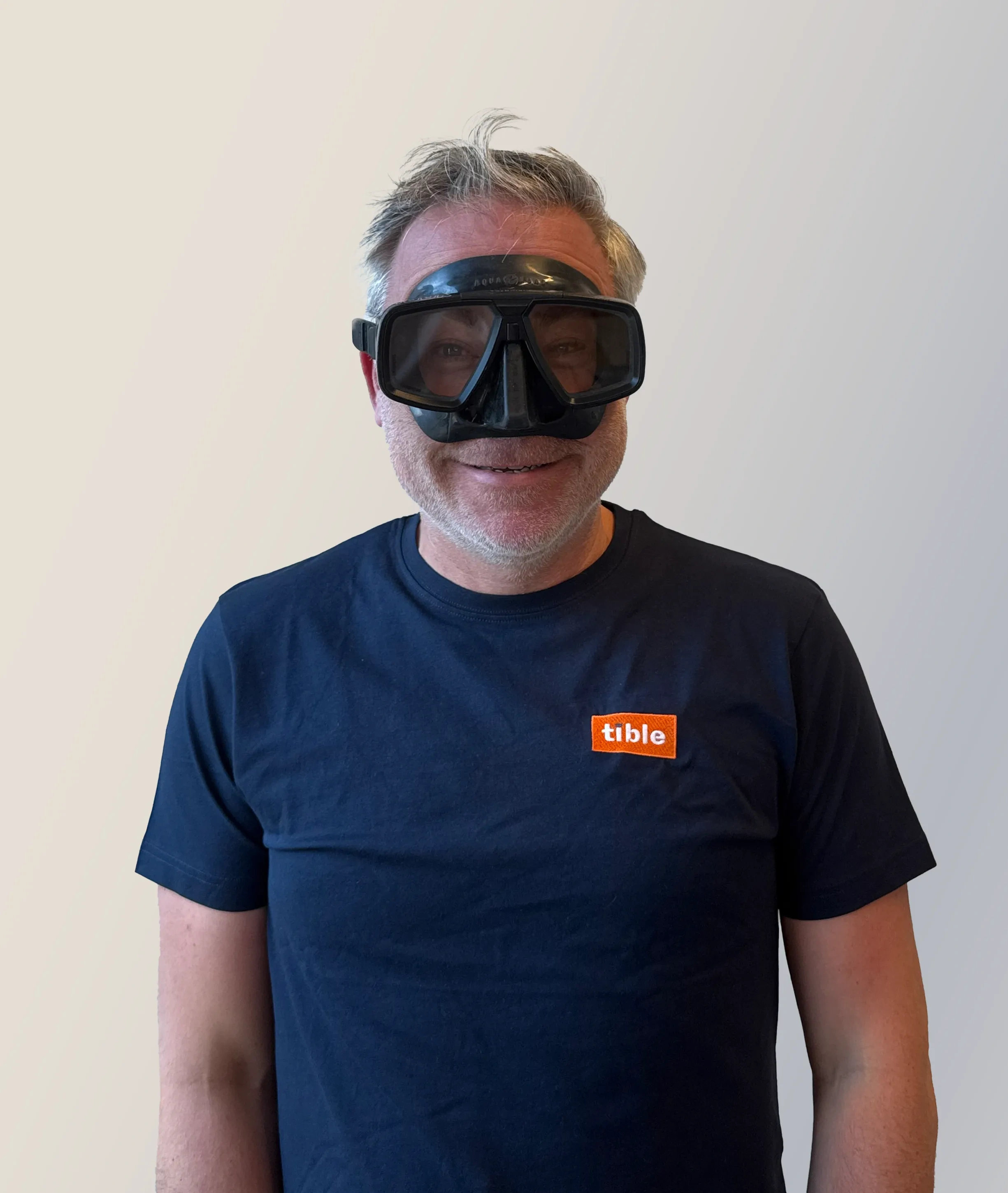 Team_image_hover_derek